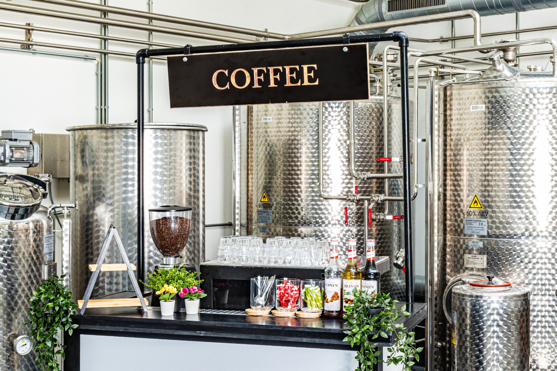 Koffiebar in industriële locatie